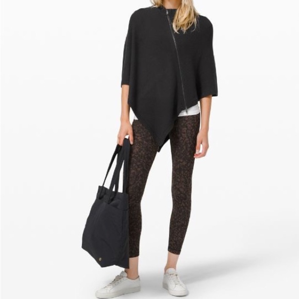 Lululemon On the Go Poncho